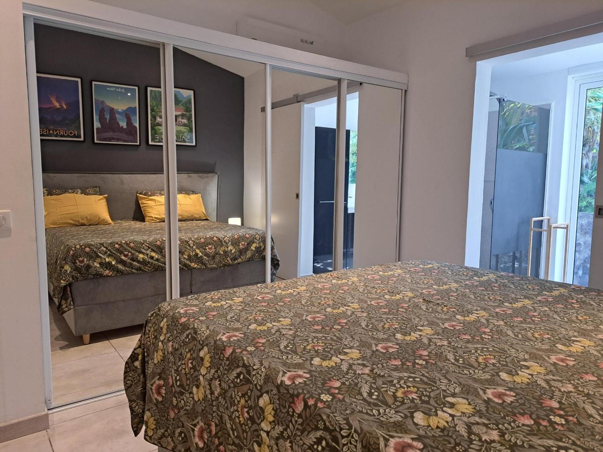 Villa Tropicale - Meuble De Tourisme 4 Etoiles Saint-Gilles-les Bains Eksteriør bilde